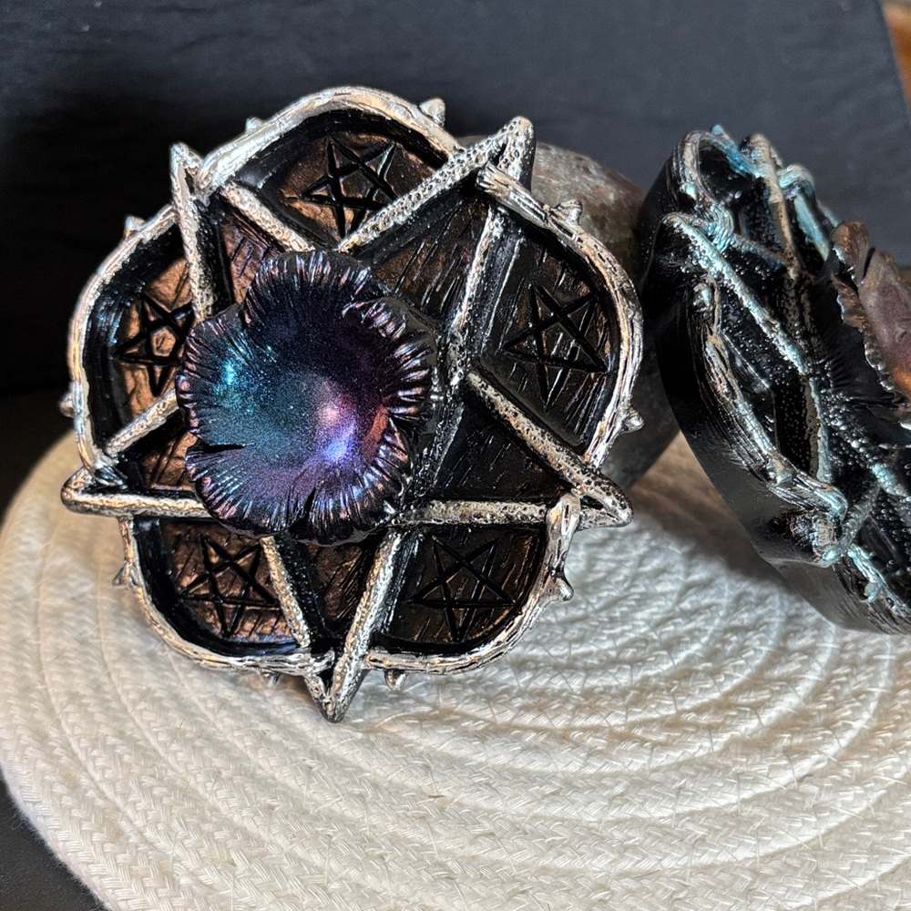 Black Star-Shaped purple and blue metallic resin tray sphere holder. Pick 1